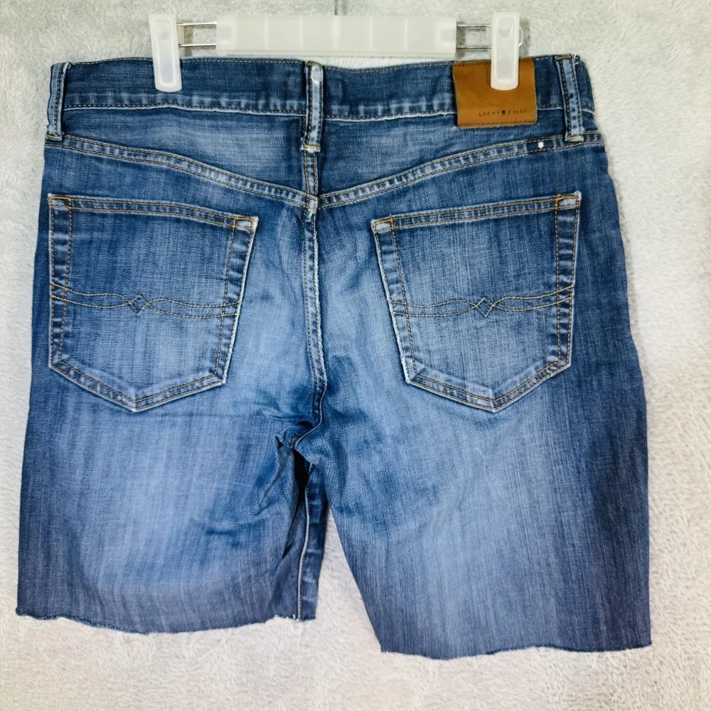 Lucky Brand 121 Heritage Slim Bermuda Shorts Mens 34 Blue Denim Raw Hem